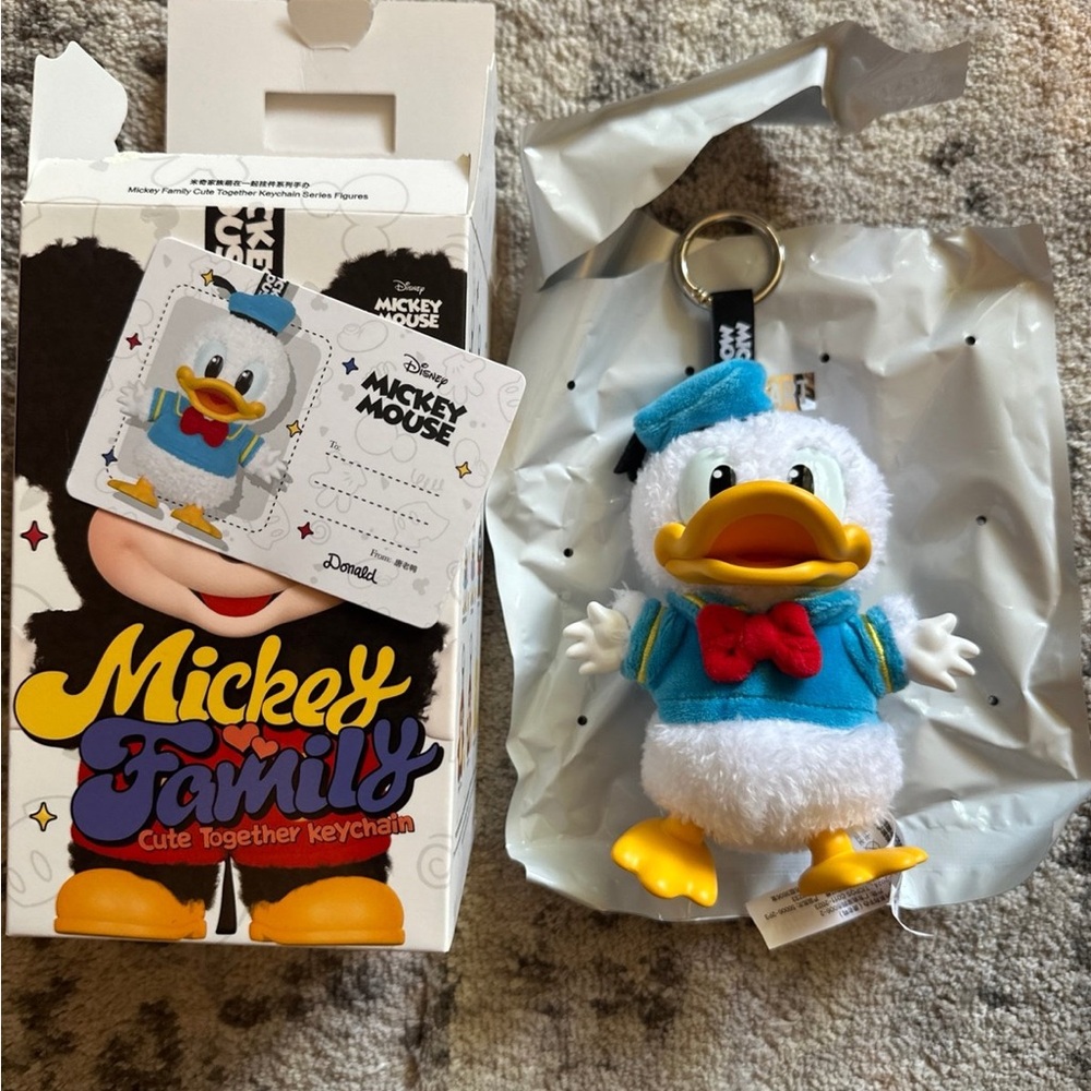 POP MART Mickey Family Keychain – Donald Opened – 100% Authentic